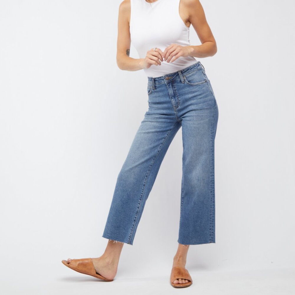 Classic High-Rise Wide Leg Jeans - Blue